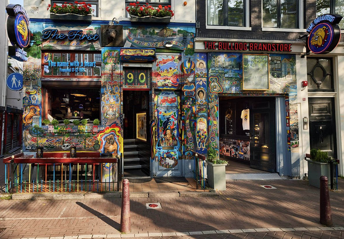 Space Cake au The Bulldog Coffeeshop Amsterdam